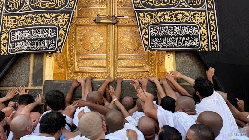 Some Singapore pilgrims press ahead with Umrah plans despite advisory, others face cancellations