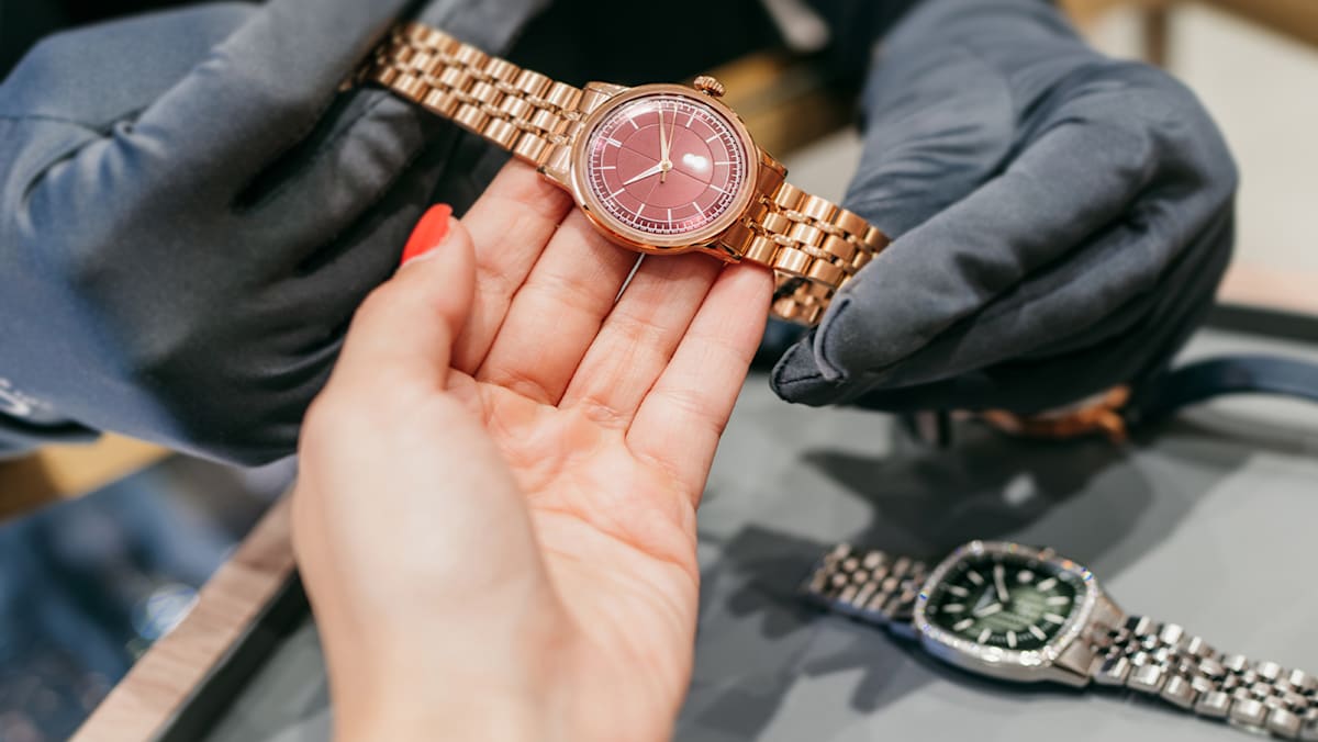 A beginner’s guide to buying pre-owned luxury watches: Risks and tips