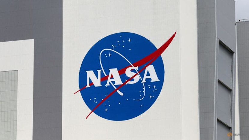 NASA to cancel orbiting lunar station, build moon base instead