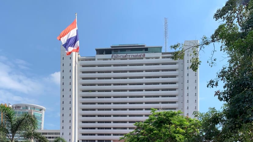 Thai police looking for Singaporean man after girlfriend found dead in Bangkok room: Reports Thai police looking for Singaporean man after girlfriend found dead in Bangkok room: Reports
