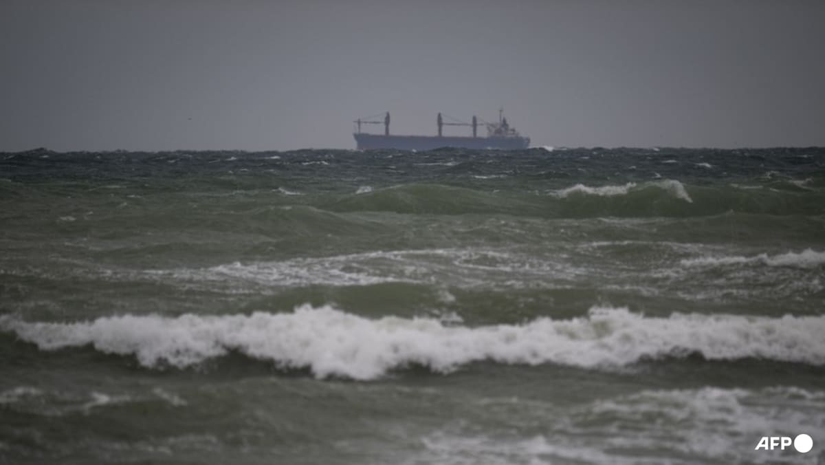 Two ships ablaze in Romanian Black Sea waters, 7 sailors missing