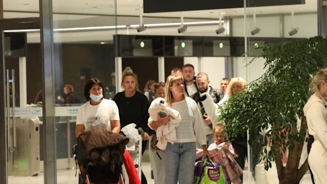 载有246人俄客机引擎故障 紧急降落中国兰州