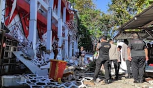 Gempa besar magnitudo 7,6 guncang Bitung picu tsunami, satu warga tewas