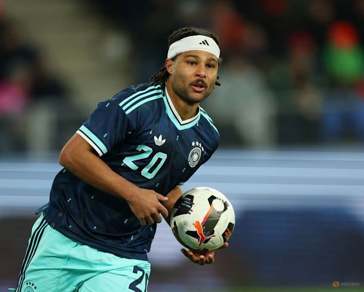 Bayern's Gnabry suffers adductor muscle injury