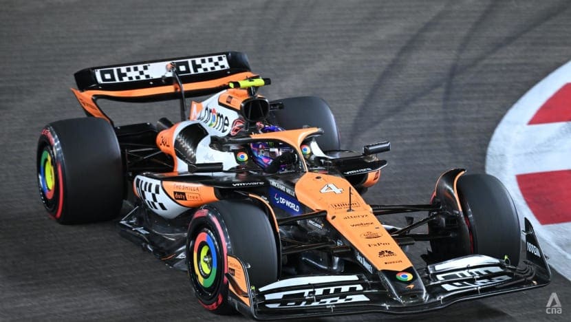 சிங்கப்பூர் Grand Prix - McLaren ஓட்டுநர் நோரிஸுக்கு முன்னணி இடம் சிங்கப்பூர் Grand Prix - McLaren ஓட்டுநர் நோரிஸுக்கு முன்னணி இடம்