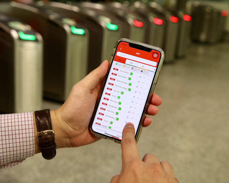 Updated SMRT app shows warnings on train, station congestion