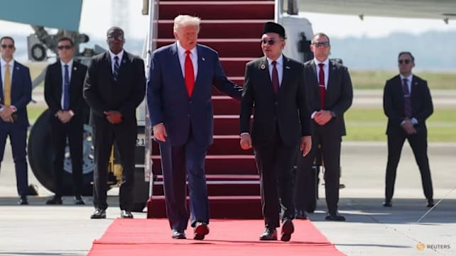 Trump mulakan lawatan ke Asia dengan Sidang Puncak ASEAN sebelum bertemu Xi