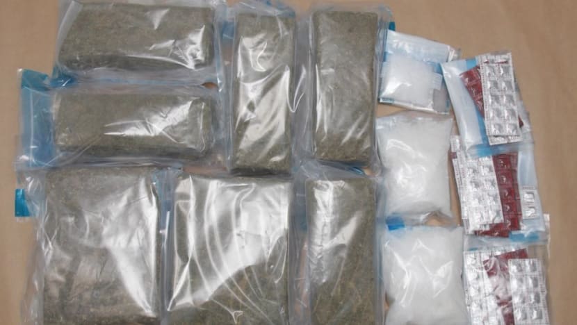 4.6kg of cannabis among drugs seized from motorcycle at Woodlands Checkpoint 4.6kg of cannabis among drugs seized from motorcycle at Woodlands Checkpoint