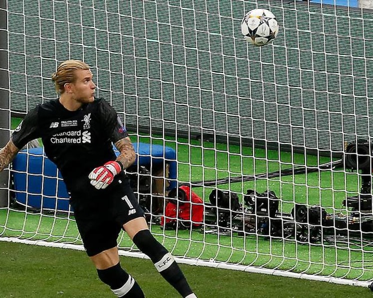 Football: Back in Germany, Loris Karius seeks to rebuild career