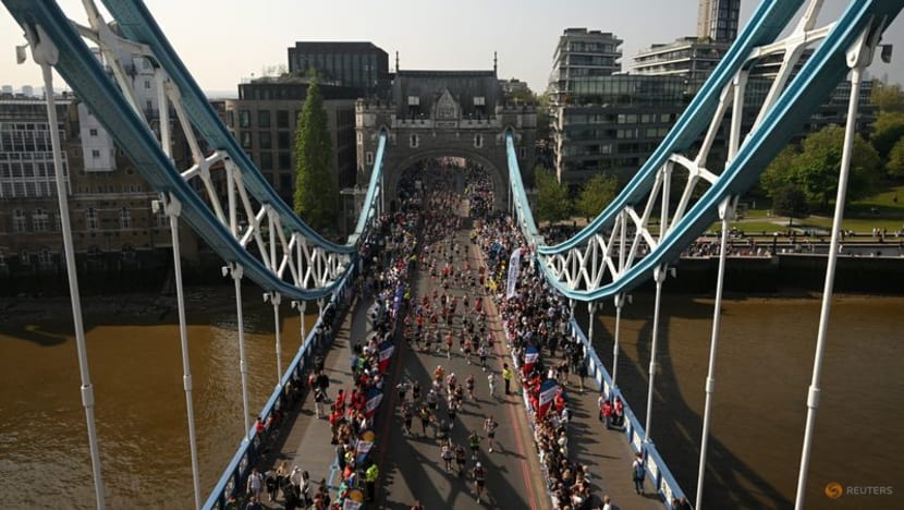 London Marathon breaks world record for number of finishers