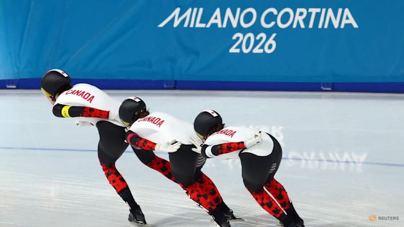 Speed skating-Canada's Weidemann, Maltais signal changing of the guard after team pursuit triumph