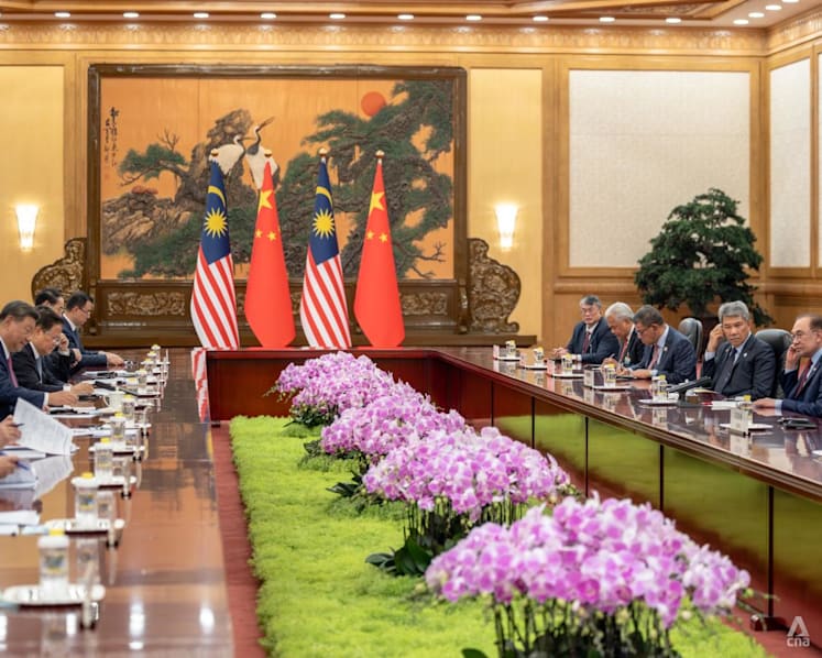 China's Xi meets with ASEAN leaders amid stronger regional presence at WWII parade