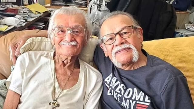 失散73年后 美国老翁与家人团聚