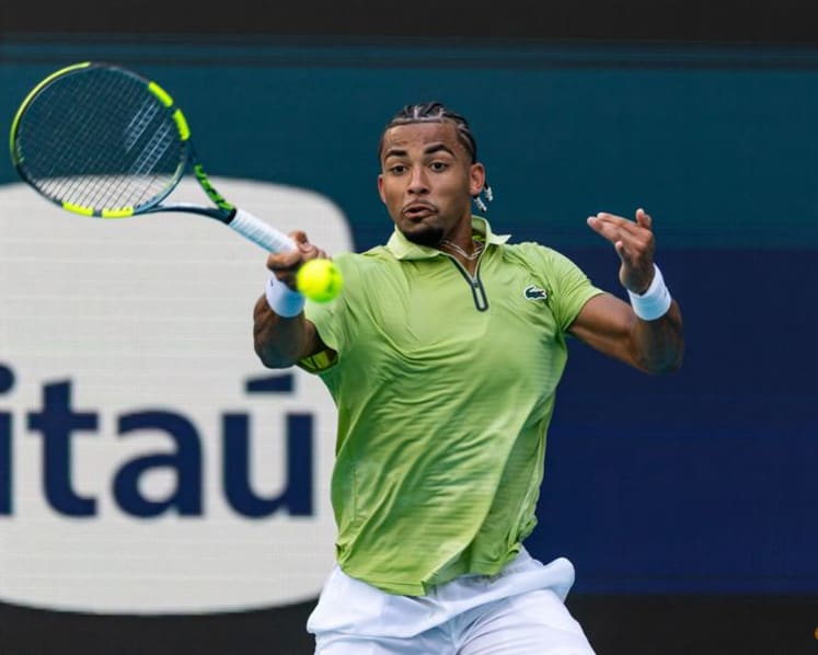 Sinner on doorstep of 'Sunshine Double' after beating Zverev in Miami