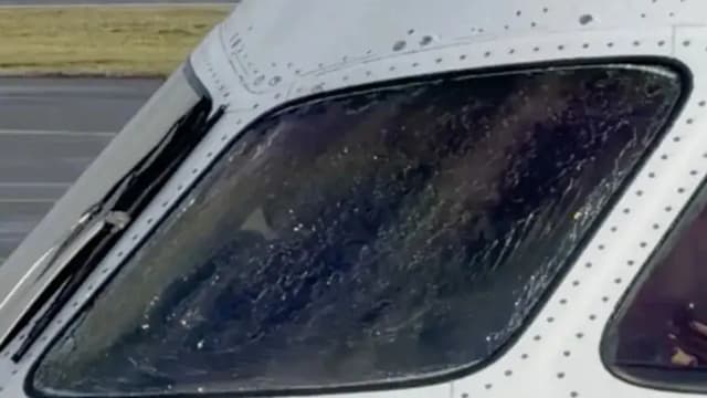 海南航空布鲁塞尔至北京航班 因驾驶舱风挡破裂返航