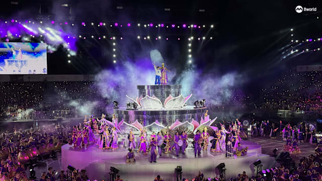 打破传统使用全新圆形舞台 妆艺2026亮点抢先看