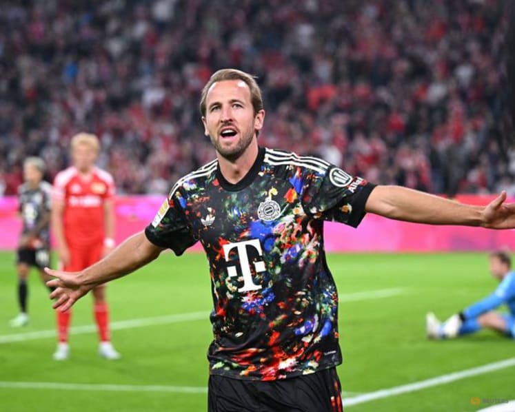 Kane breaks record and Olise hits treble as Bayern thrash Union 7-0