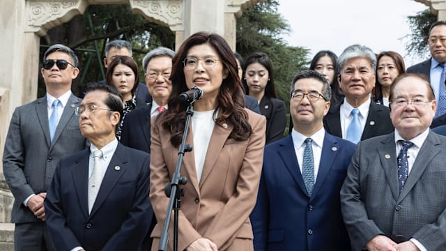 拜谒中山陵后谈孙中山逝世 郑丽文：日本不许台湾人哀悼