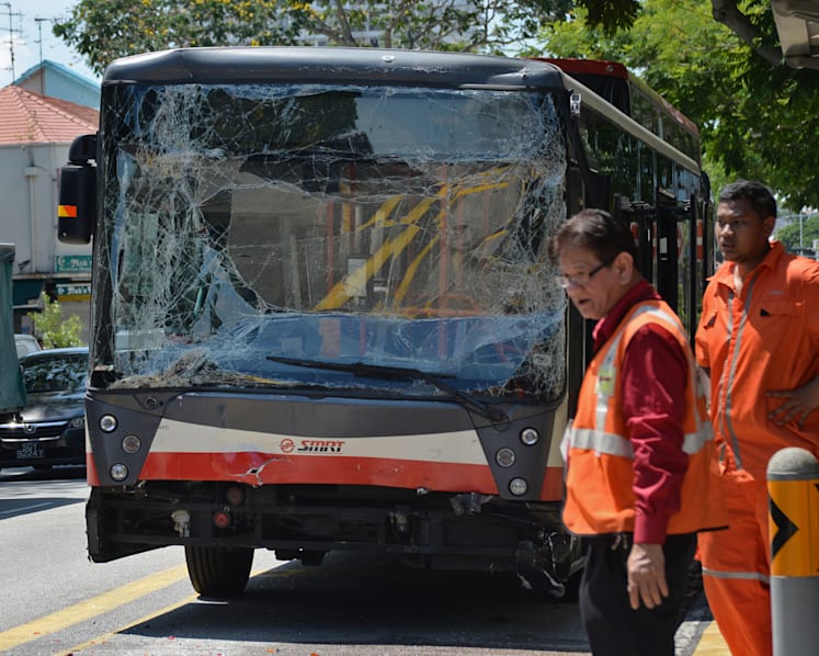 3-bus collision on Changi Road leaves 28 hurt