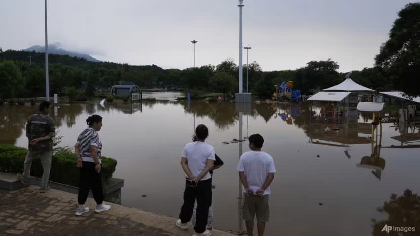 30 maut susuli hujan lebat di Beijing