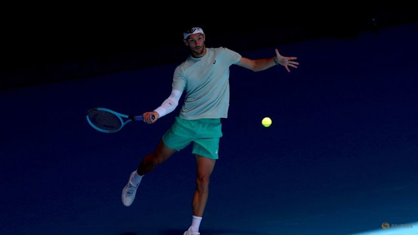 HIGHLIGHTS-Australian Open day three