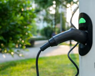 Petrol price surge isn't enough to make Singapore drivers switch to EVs, say car dealers