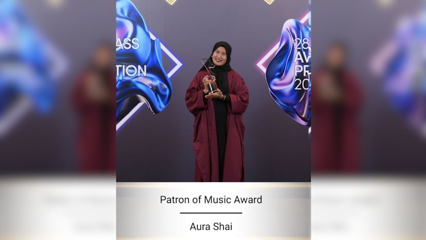Penyampai radio WARNA 94.2 Aura Shai terima Anugerah Patron Muzik COMPASS, sumbangan martabatkan muzik tempatan