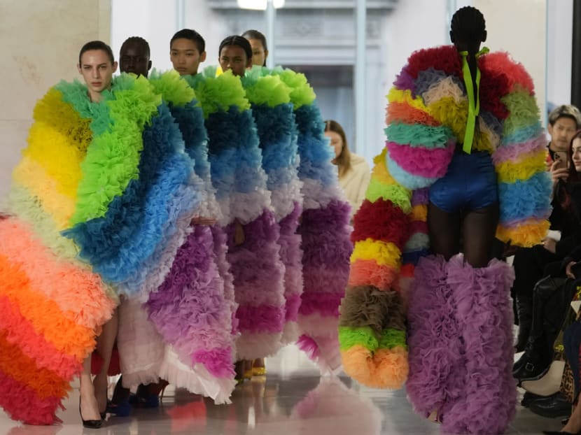 Dolce & Gabbana gives graceful close to Milan Fashion Week