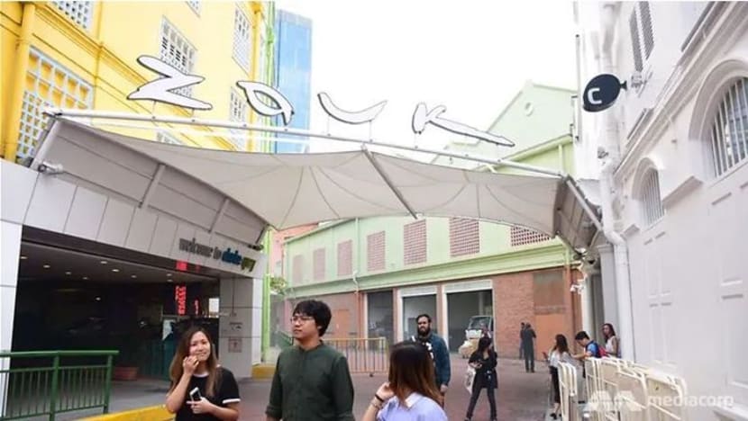 Mesej tentang pelajar dijangkiti COVID-19 kunjung kelab malam 'tidak sahih', menurut Zouk Mesej tentang pelajar dijangkiti COVID-19 kunjung kelab malam 'tidak sahih', menurut Zouk