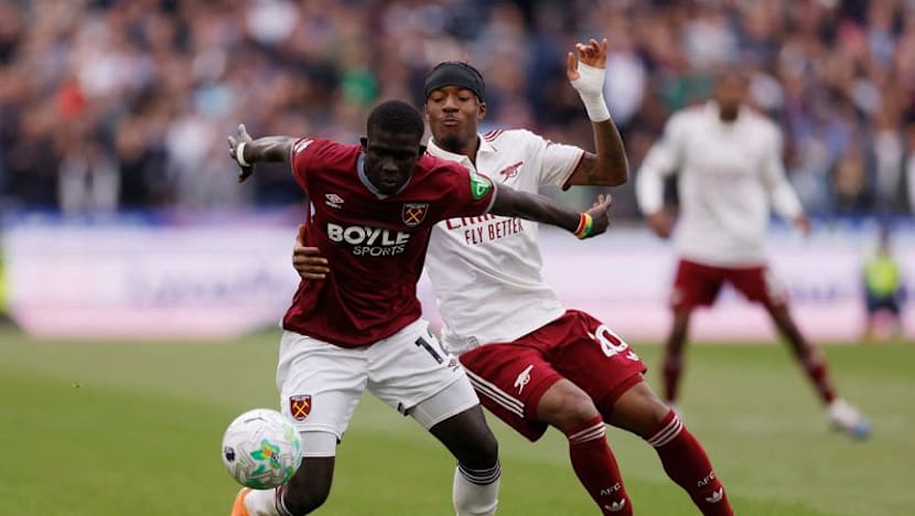 Brentford sign Senegal defender El Hadji Malick Diouf from West Ham for £40m