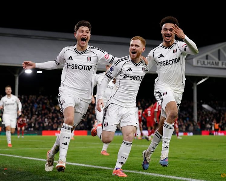Man City drop points in chase of Arsenal, Liverpool and Man Utd also draw