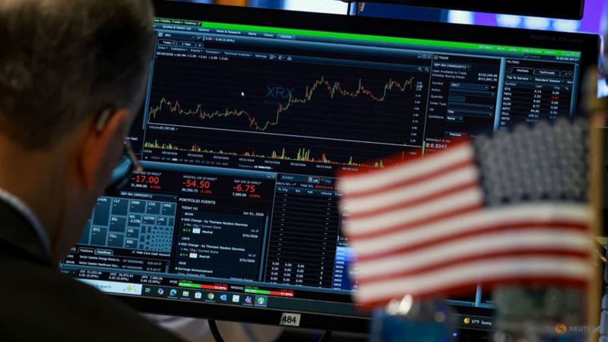 AS-Iran Sepakat Buka Selat Hormuz — Minyak Turun 4%, Dolar Melemah, Dampak Positif Terbatas ke RI