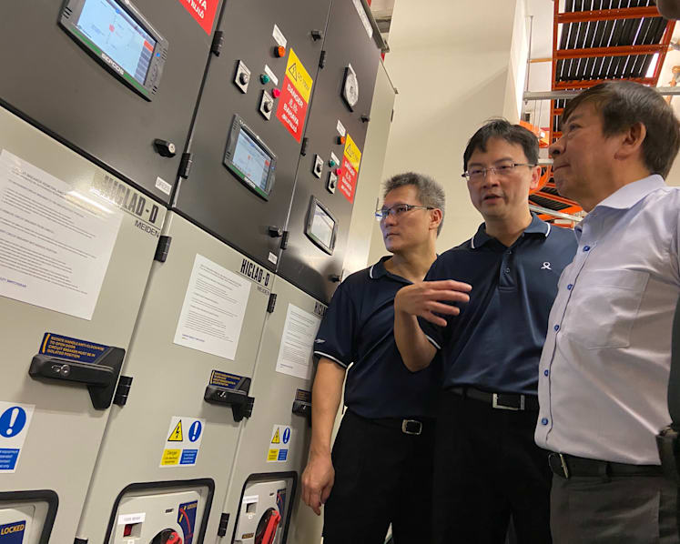 Renewing the North-South and East-West MRT lines will cost over S$2.5 billion: Khaw Boon Wan