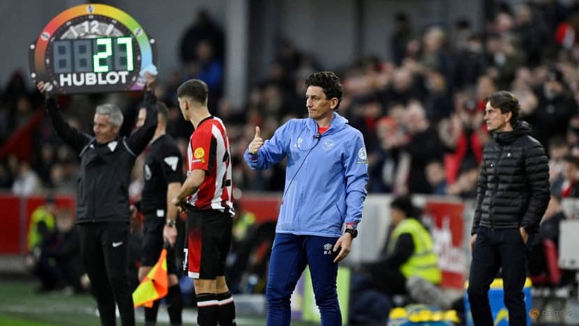 Brentford appoint set-piece coach Andrews as manager to replace Frank