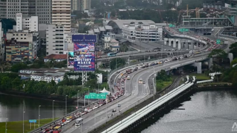Kesesakan trafik dijangka di pusat pemeriksaan Woodlands, Tuas pada cuti Hari Raya Haji