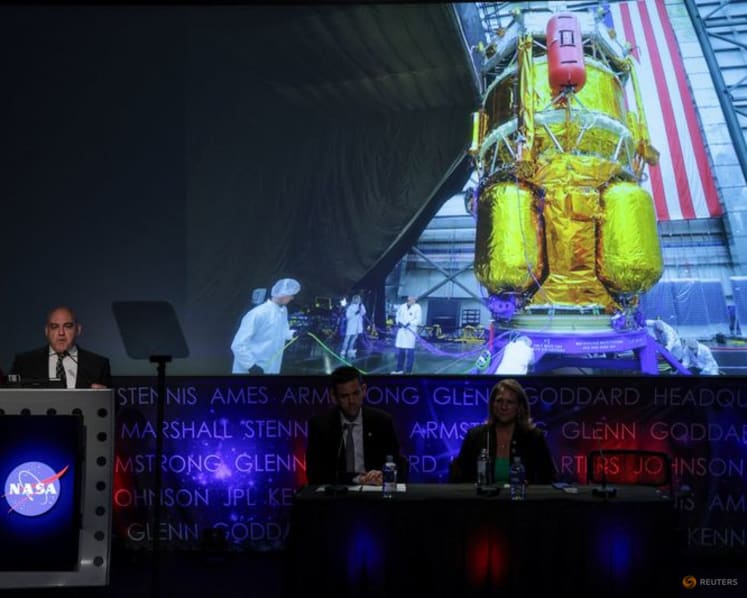 NASA picks Blue Origin, other space firms for moon missions 