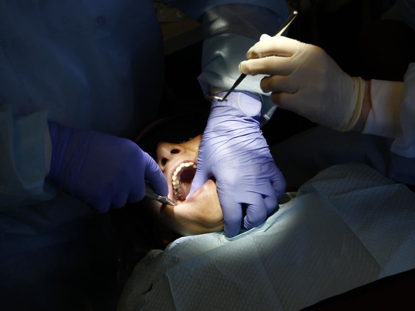 Wisdom tooth extraction damages ex-chef’s taste buds; dentist to pay S$105,000 in compensation