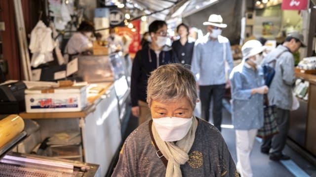日本总人口连降12年 65岁以上人口占比创新高