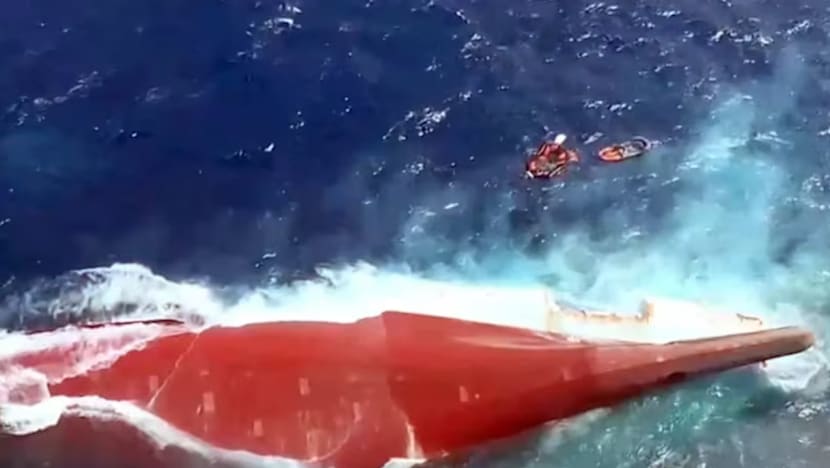 Indonesia gantung pencarian dalam bangkai feri Virgo Transport 8 bawah air