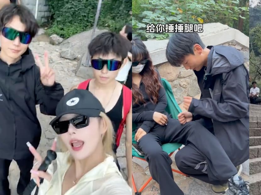 Hot uni students earn over S$2,700 a month by offering climbing buddy services on China’s Mount Tai Hot uni students earn over S$2,700 a month by offering climbing buddy services on China’s Mount Tai