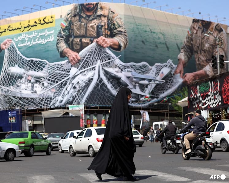 Trump threatens Iranian power plants, bridges in expletive-laden social media post