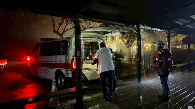 花莲90岁卧床老妇遇大水灾 泡水16小时获救医护呼奇迹