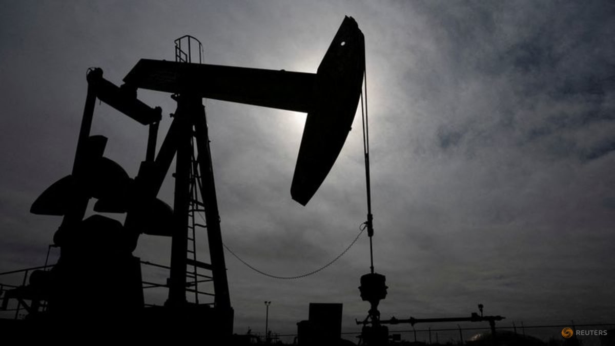 Oil rises $2 as Iran announces closure of Strait of Hormuz f