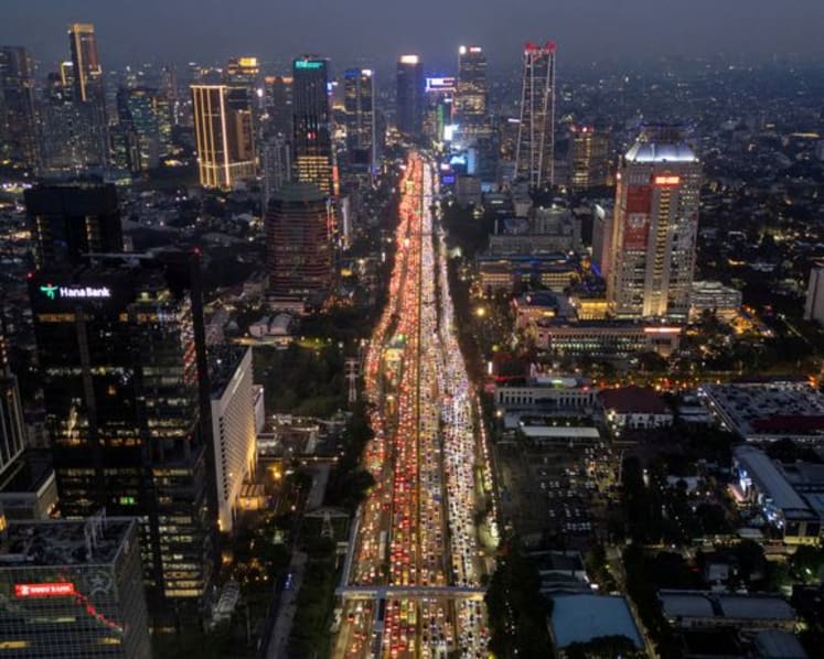 Danantara Indonesia will honour commodity export contracts, but will review prices