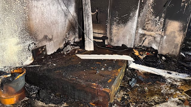 实龙岗北组屋因电路故障失火 四人送院