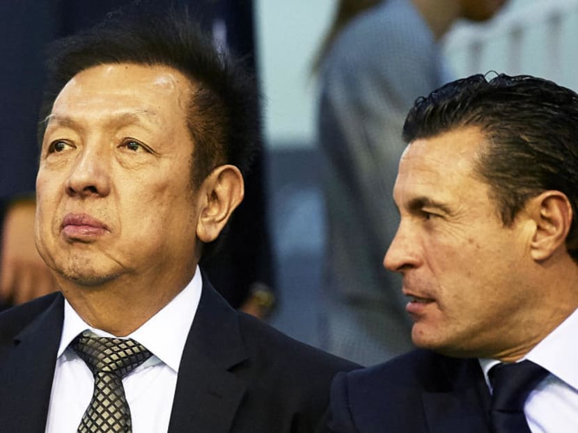 Valencia CF owner Peter Lim (left), seen here with former club president Amadeo Salvvo. Photo: Getty Images