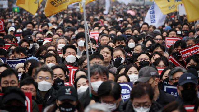 罢工无阻推进医学院招生 韩国政府明年将招收多1500名学生