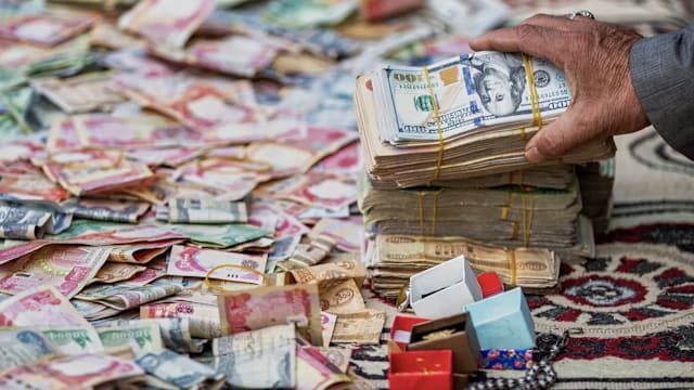 一文看懂：伊朗逾千亿美元冻结资产分布在哪里？