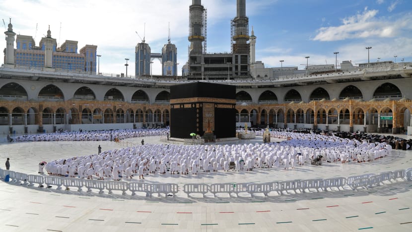 Jemaah boleh lebih dekat dengan Kaabah semasa tawaf umrah Jemaah boleh lebih dekat dengan Kaabah semasa tawaf umrah