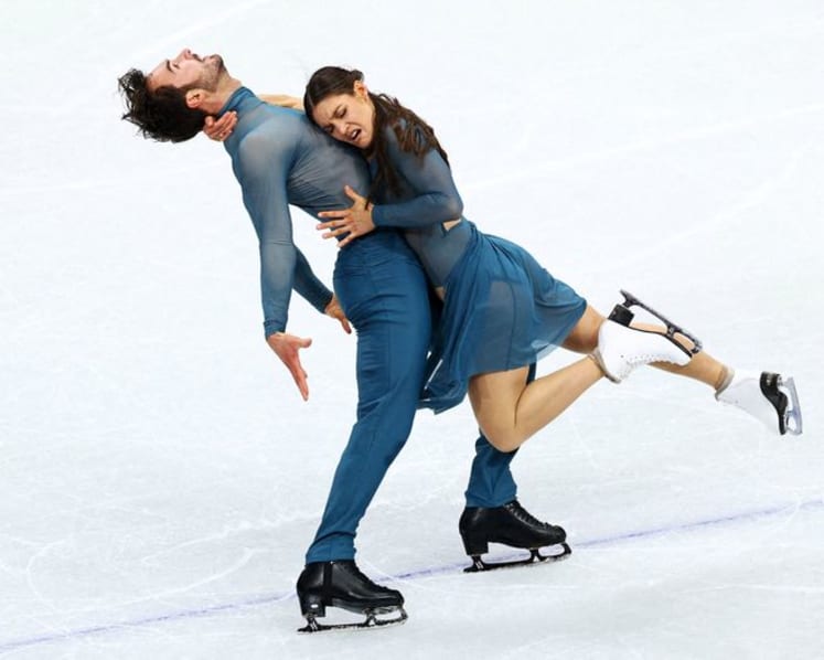 Figure skating-French ice dancers Fournier Beaudry and Cizeron face controversy